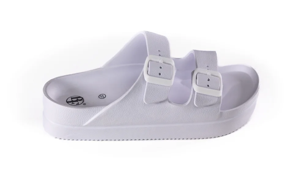 Dámské pantofle na platformě v bílé barvě 42