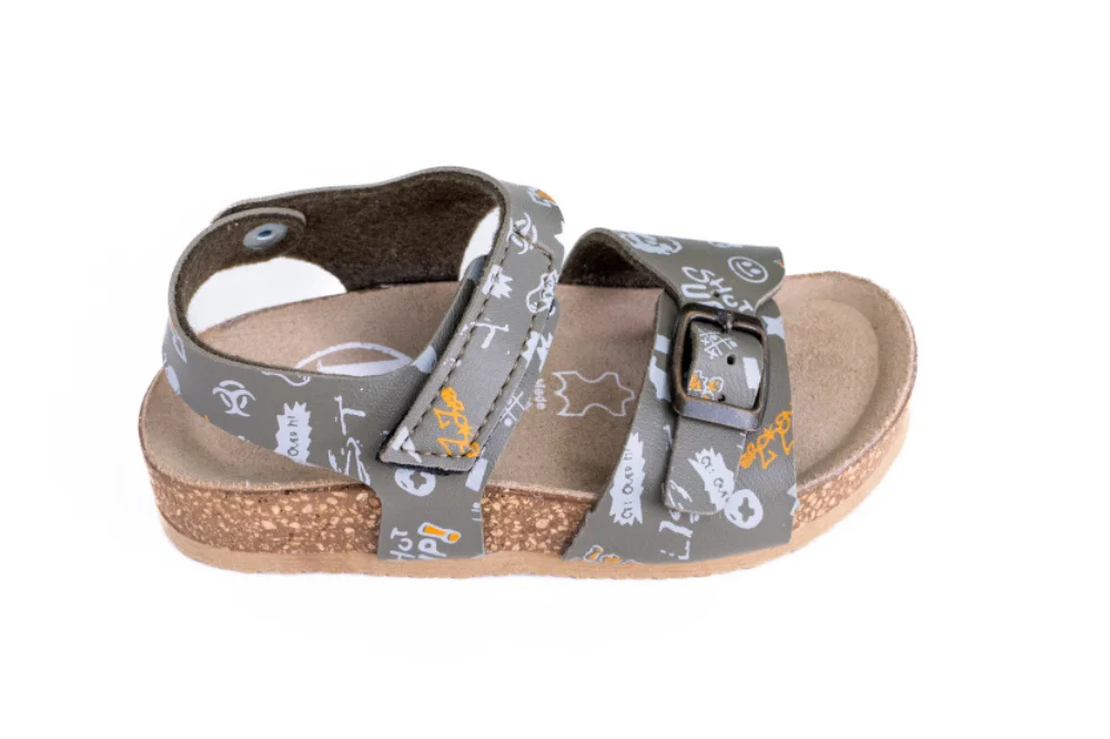 Dětské pantofle béžové se vzorem 28